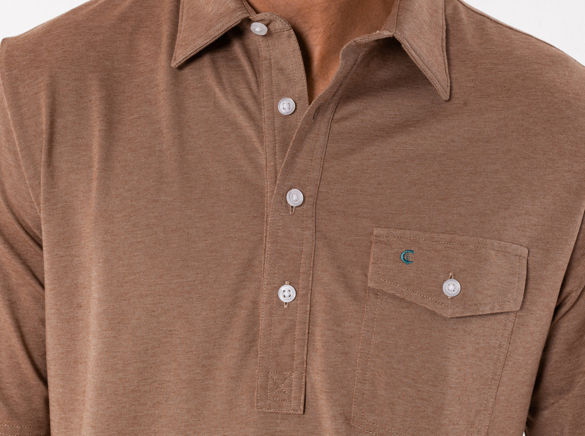 Criquet Performance Players Shirt in Oregon Trails, studio photo