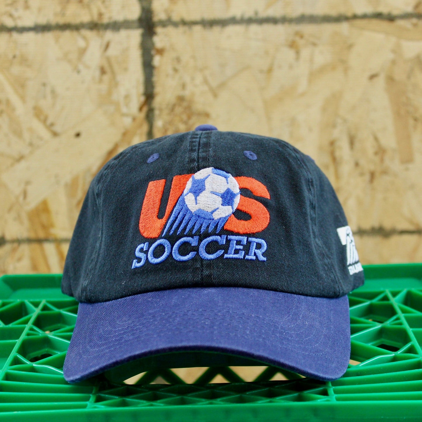 US Soccer Retro 1993 6-Panel Snapback - BLACK & NAVY