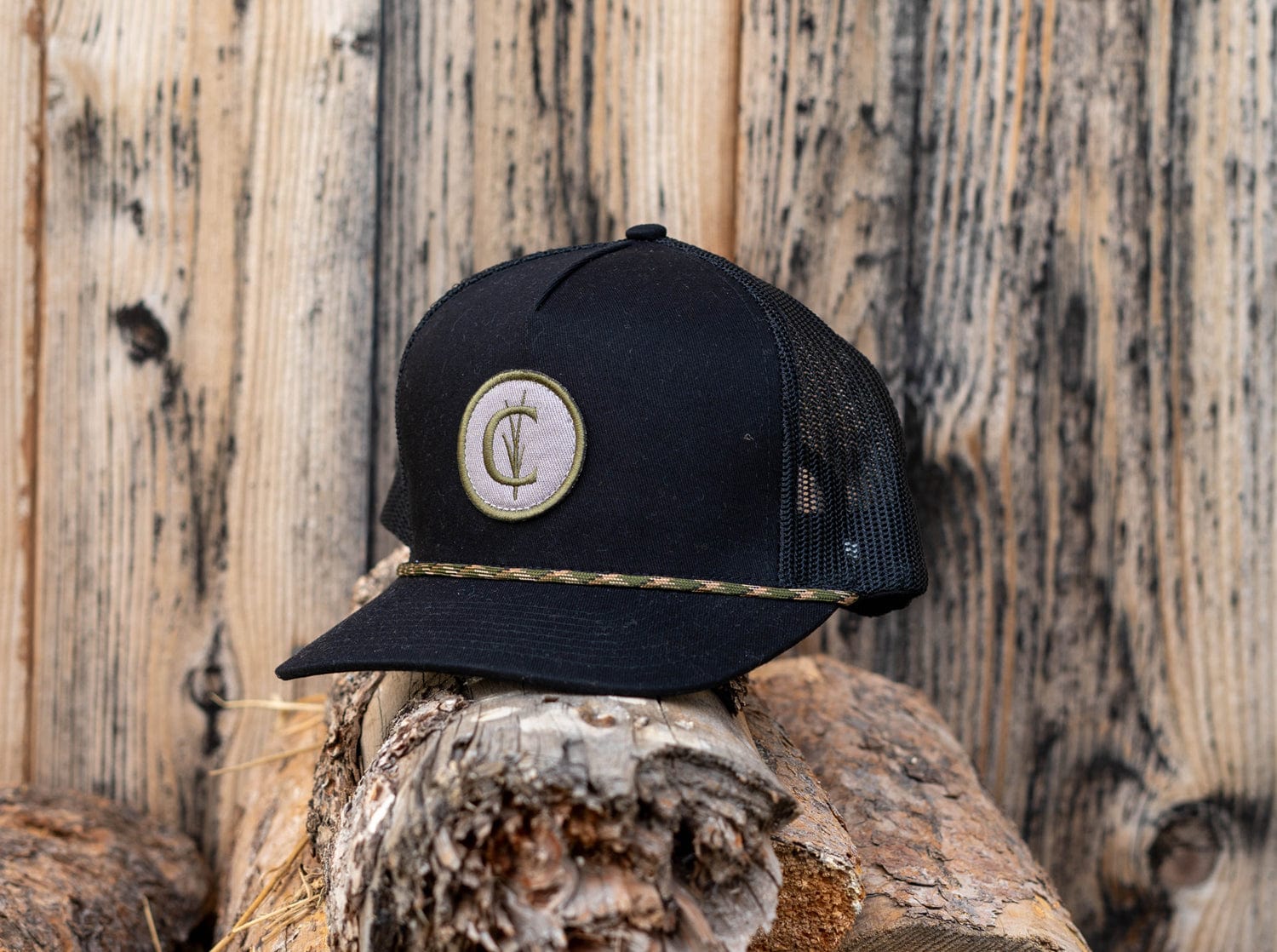 Classic Trucker Hat - Grassy C Rope - Black Twill