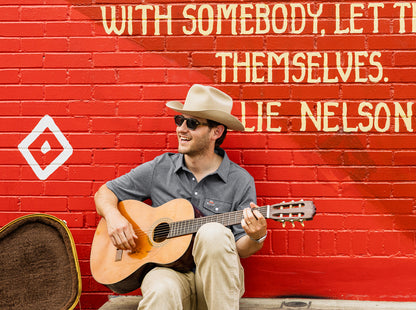 Willie Nelson Players Shirt - Willie Braids - Heather Grey